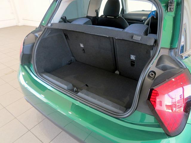 ＭＩＮＩ クーパーＳＥ　クラシック・トリム　ベスキン＆クロスコンビシート　シートヒーター　ステアリングヒーター　ヘッドアップディスプレイ　アクティブクルコン　レーンチェンジ＆ディパーチャーウォーニング　ＬＥＤヘッドライト　純正１７アルミホイール（28枚目）