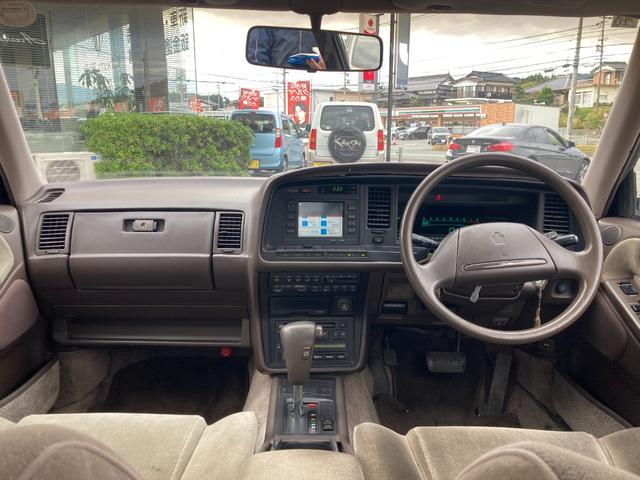 クラウン ロイヤルサルーン クルコン 純正15インチAW AT パワーシート 記録簿 タイベル交換済み(2枚目)