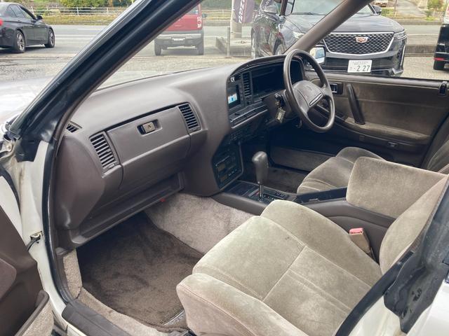 クラウン ロイヤルサルーン クルコン 純正15インチAW AT パワーシート 記録簿 タイベル交換済み(46枚目)