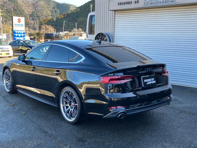 Ａ５スポーツバック ２．０ＴＦＳＩクワトロ　スポーツ　２．０ＴＦＳＩクワトロ　スポーツ　Ｓラインパッケージ　アダプティブクルーズ　バーチャルコックピット　純正ナビ　フロントサイドバックカメラ　社外アルミホイール　シートヒーター　シーケンシャルウインカー（4枚目）