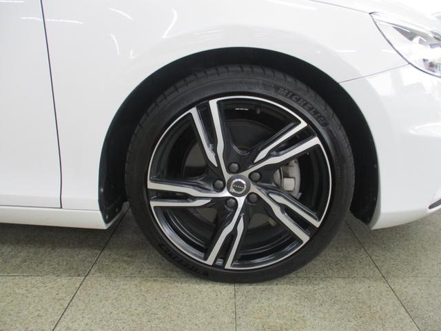 目立つガリ傷などもございません。