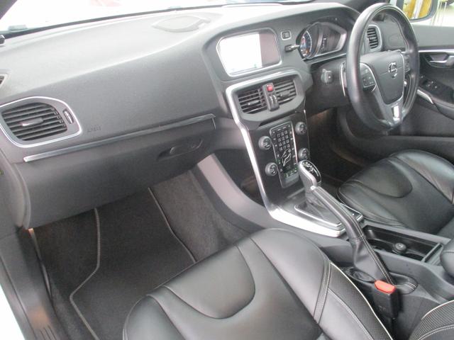 お車以外でお越しの際は、ＪＲ博多駅筑紫口、あるいは地下鉄東比恵駅５番出口までお迎えに上がりますのでお気軽にお申しお付けください。