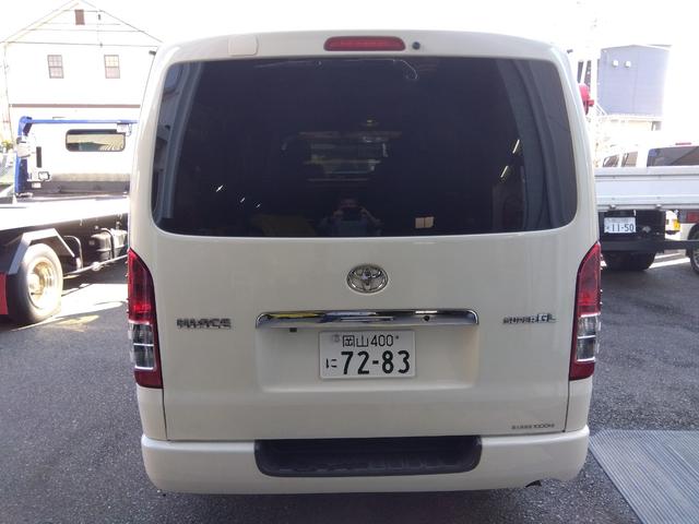 ハイエースバン 　ロングスーパーＧＬ　４ＷＤ　ディーゼルターボ　トヨタ純正ナビＴＶ　バックカメラ　ベットキット　前後ドライブレコーダー　ＥＴＣ（6枚目）