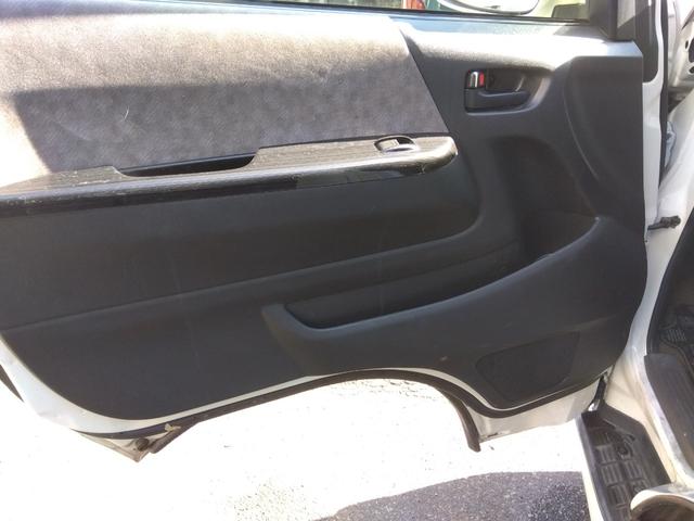 ハイエースバン 　ロングスーパーＧＬ　４ＷＤ　ディーゼルターボ　トヨタ純正ナビＴＶ　バックカメラ　ベットキット　前後ドライブレコーダー　ＥＴＣ（16枚目）