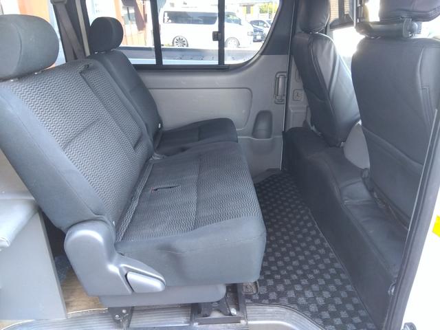 ハイエースバン 　ロングスーパーＧＬ　４ＷＤ　ディーゼルターボ　トヨタ純正ナビＴＶ　バックカメラ　ベットキット　前後ドライブレコーダー　ＥＴＣ（19枚目）
