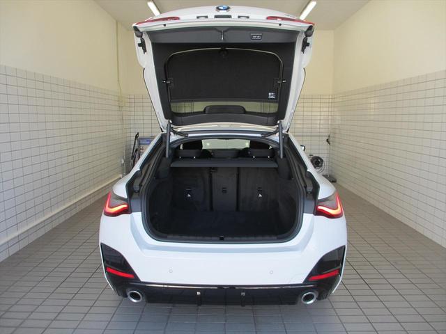 4シリーズ 420d xDriveグランクーペ Mスポーツ ワンオーナー 全国2年保証 ヘッドアップディスプレイ 追従式クルーズコントロール 全周囲カメラ 電動トランク ワイヤレス充電 18インチホイール LEDヘッドライト(15枚目)