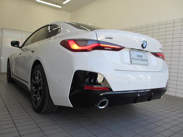 4シリーズ 420d xDriveグランクーペ Mスポーツ ワンオーナー 全国2年保証 ヘッドアップディスプレイ 追従式クルーズコントロール 全周囲カメラ 電動トランク ワイヤレス充電 18インチホイール LEDヘッドライト(17枚目)
