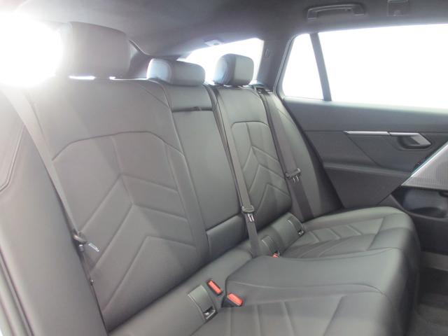 5シリーズ 523d xDriveツーリング Mスポーツ ワンオーナー 全国2年保証 追従式クルーズコントロール ヘッドアップディスプレイ 全周囲カメラ 20インチホイール(38枚目)