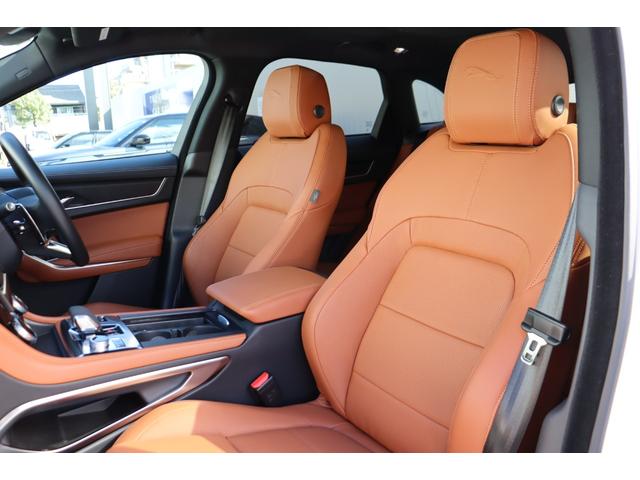 Fペイス  茶レザー・サンルーフ・シートヒーター・純正ナビゲーション・バックカメラ・デジタルメーター・純正ドライブレコーダー(5枚目)