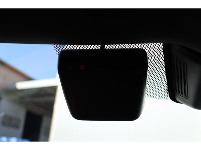 Fペイス  茶レザー・サンルーフ・シートヒーター・純正ナビゲーション・バックカメラ・デジタルメーター・純正ドライブレコーダー(24枚目)