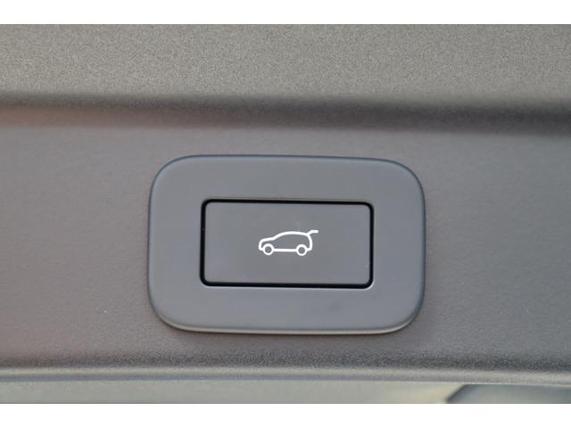 Fペイス  茶レザー・サンルーフ・シートヒーター・純正ナビゲーション・バックカメラ・デジタルメーター・純正ドライブレコーダー(32枚目)