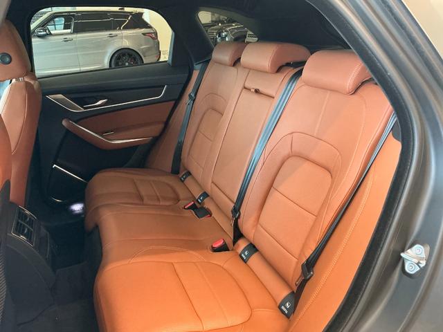 Fペイス R-ダイナミックブラックキュレーテッドフォージャパン シートヒーター パノラマガラスルーフ(6枚目)