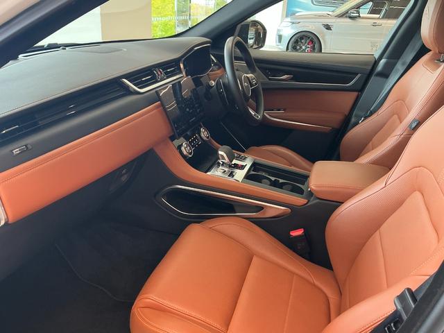 Fペイス R-ダイナミックブラックキュレーテッドフォージャパン シートヒーター パノラマガラスルーフ(11枚目)