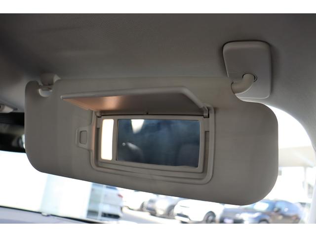 Fペイス ベースグレード D200 パワーテールゲート・黒レザーシート・クルーズコントロール・シートヒーター(12枚目)