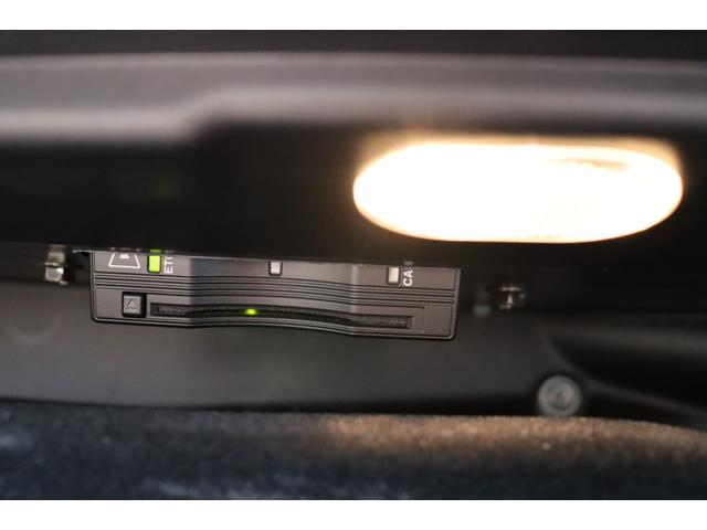 Fペイス ベースグレード D200 パワーテールゲート・黒レザーシート・クルーズコントロール・シートヒーター(35枚目)