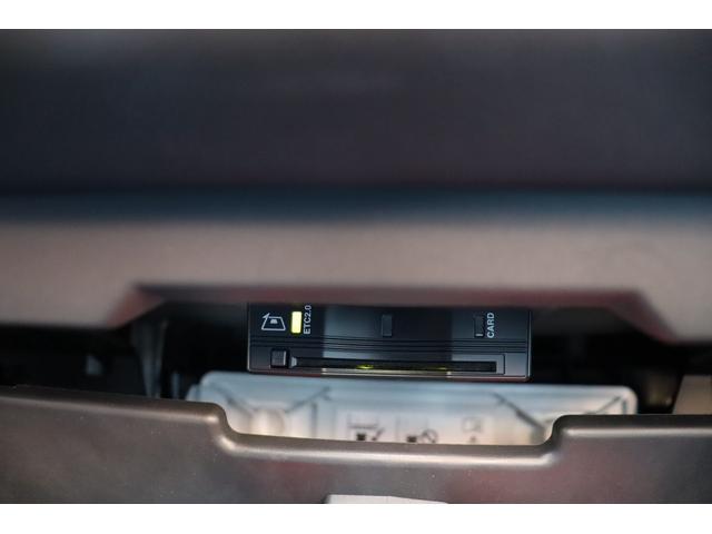 ディフェンダー 90X-ダイナミックSE D300 エアサス・固定サイドステップ・ドラレコ・黒レザー・シートヒーター(18枚目)