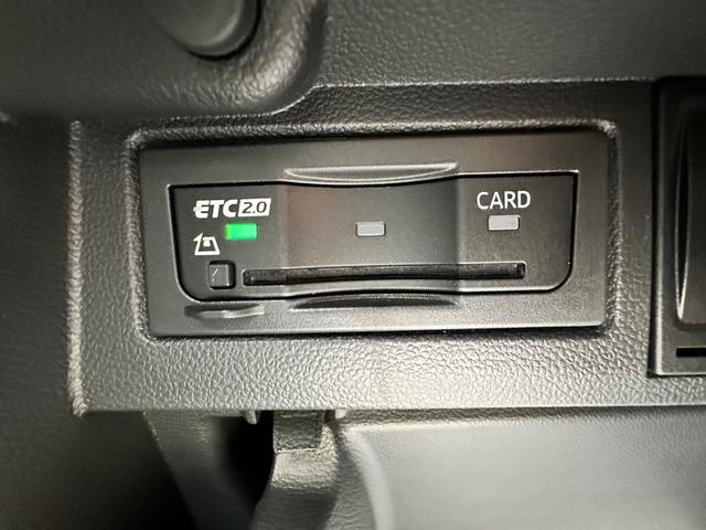 ＴＳＩスタイル　プリクラッシュブレーキ　Ｂカメラ　ナビ　コーナーセンサー　Ｂｌｕｅｔｏｏｔｈ　ＥＴＣ２．０　ＡＣＣ　ＬＥＤヘッドライト　禁煙車　弊社元デモカー　スマートキー　液晶メーターパネル　ＩＱライト(35枚目)