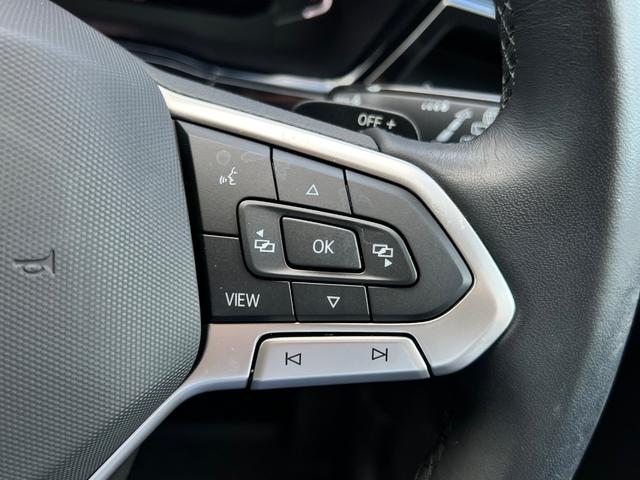 ゴルフトゥーラン ＴＳＩ　ハイライン　前後ソナー　パワーテールゲート　ＬＥＤライト　レーンキープ　ナビ　スマートエントリー　シートヒーター　キーレス　パークアシスト　ＡＣＣ　衝突被害軽減ブレーキ　ブルートゥースオーディオ　禁煙車　Ｂカメラ（22枚目）