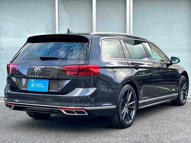 パサートヴァリアント TDI Rライン LEDヘッドライト レーンアシスト 電動リヤゲート コーナーセンサー 前席シートヒーター BT 禁煙使用 バックカメラ 本革シート ナビ ACC パワーシート 駐車アシスト ETC2.0 ワンオーナー(8枚目)