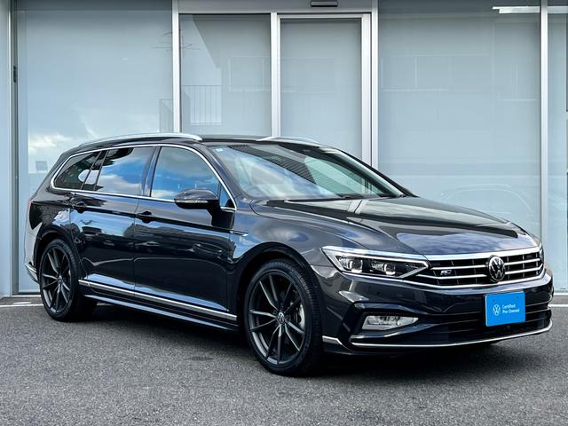 パサートヴァリアント TDI Rライン LEDヘッドライト レーンアシスト 電動リヤゲート コーナーセンサー 前席シートヒーター BT 禁煙使用 バックカメラ 本革シート ナビ ACC パワーシート 駐車アシスト ETC2.0 ワンオーナー(10枚目)