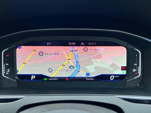 パサートヴァリアント TDI Rライン LEDヘッドライト レーンアシスト 電動リヤゲート コーナーセンサー 前席シートヒーター BT 禁煙使用 バックカメラ 本革シート ナビ ACC パワーシート 駐車アシスト ETC2.0 ワンオーナー(25枚目)