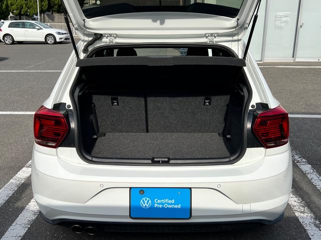 ポロGTI ベースグレード BT アイスト ターボ レーダークルーズコントロール LEDヘッド スマートキー バックカメラ ETC2.0 禁煙車 キーレスエントリー フルセグTV オートライト USB フルオートエアコン 記録簿(14枚目)
