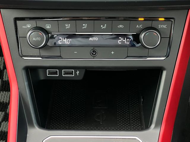 ポロGTI ベースグレード BT アイスト ターボ レーダークルーズコントロール LEDヘッド スマートキー バックカメラ ETC2.0 禁煙車 キーレスエントリー フルセグTV オートライト USB フルオートエアコン 記録簿(26枚目)