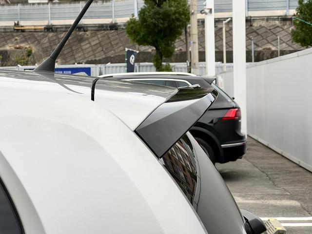 アップ! アップ!GTI Bluetooth対応 ターボ アイドリングストップ キーレスエントリー エアコン パワーステアリング 横滑り防止 盗難防止システム 禁煙車 ETC 前席シートヒーター ABS オートライト USB(16枚目)