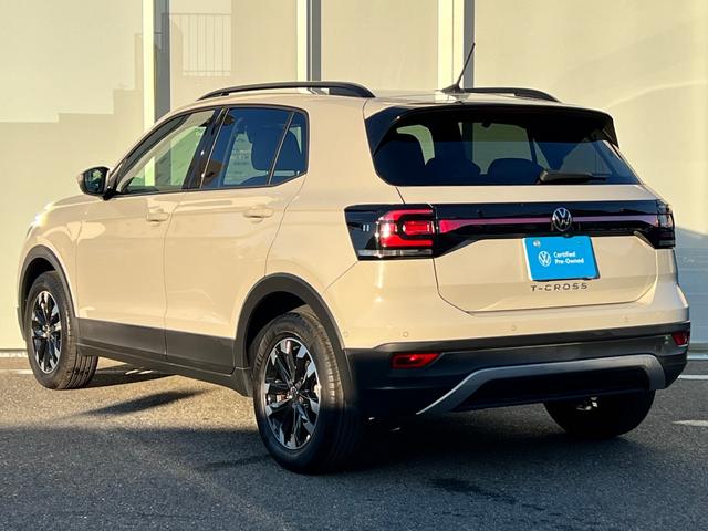 Ｔ－クロス ＴＳＩ　アクティブ　アダプティブクルーズ　ＬＥＤライト　ＮＡＶＩ　Ｂｌｕｅｔｏｏｔｈオーディオ　禁煙　スマートキー　運転席エアバック　ルーフレール　オートライト　パワーウインドー　助手席エアバッグ　ＥＴＣ２．０　エアコン（6枚目）