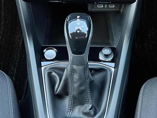 Ｔ－クロス ＴＳＩ　アクティブ　アダプティブクルーズ　ＬＥＤライト　ＮＡＶＩ　Ｂｌｕｅｔｏｏｔｈオーディオ　禁煙　スマートキー　運転席エアバック　ルーフレール　オートライト　パワーウインドー　助手席エアバッグ　ＥＴＣ２．０　エアコン（28枚目）