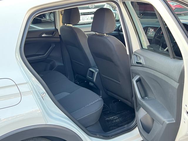 Ｔ－クロス ＴＳＩ　アクティブ　アダプティブクルーズ　ＬＥＤライト　ＮＡＶＩ　Ｂｌｕｅｔｏｏｔｈオーディオ　禁煙　スマートキー　運転席エアバック　ルーフレール　オートライト　パワーウインドー　助手席エアバッグ　ＥＴＣ２．０　エアコン（38枚目）