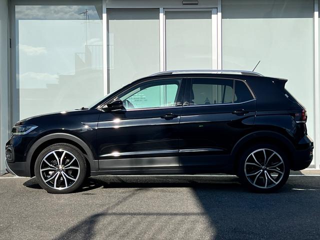 Ｔ－クロス ＴＳＩ　スタイル　シティエマージェンシーブレーキ　オートハイビーム　ブルートゥース　ＵＳＢ　ＬＥＤ　スマートキー　ナビ　アダクティブクルーズコントロール　ＥＴＣ２．０　Ｂカメラ　禁煙　ルーフレール　電動格納ミラー（5枚目）