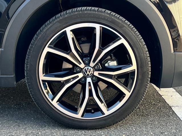 Ｔ－クロス ＴＳＩ　スタイル　シティエマージェンシーブレーキ　オートハイビーム　ブルートゥース　ＵＳＢ　ＬＥＤ　スマートキー　ナビ　アダクティブクルーズコントロール　ＥＴＣ２．０　Ｂカメラ　禁煙　ルーフレール　電動格納ミラー（15枚目）