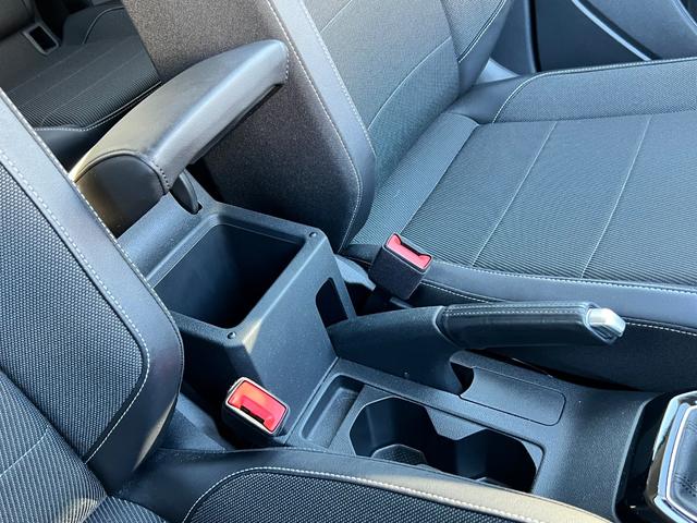 Ｔ－クロス ＴＳＩ　スタイル　シティエマージェンシーブレーキ　オートハイビーム　ブルートゥース　ＵＳＢ　ＬＥＤ　スマートキー　ナビ　アダクティブクルーズコントロール　ＥＴＣ２．０　Ｂカメラ　禁煙　ルーフレール　電動格納ミラー（30枚目）