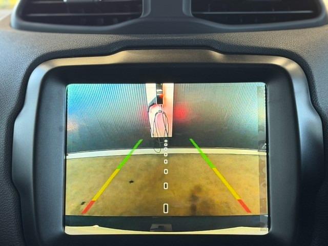 ジープ・レネゲード リミテッド 革シート ナビバックカメラ フルセグTVチューナー LEDヘッドライト 前後ドラレコ(9枚目)