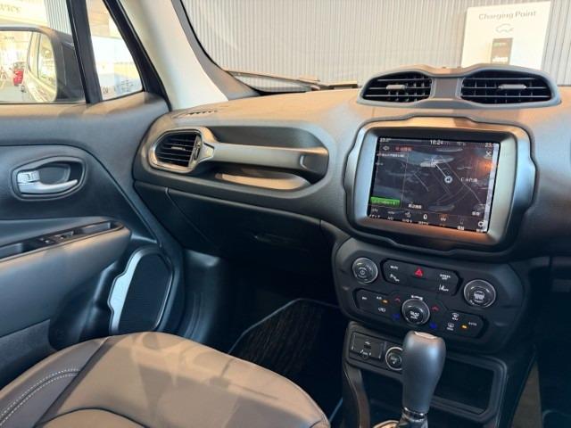 ジープ・レネゲード リミテッド 革シート ナビバックカメラ フルセグTVチューナー LEDヘッドライト 前後ドラレコ(34枚目)