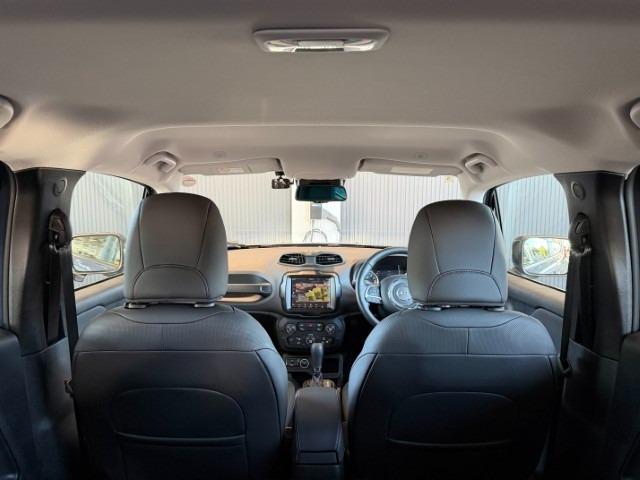 ジープ・レネゲード リミテッド 革シート ナビバックカメラ フルセグTVチューナー LEDヘッドライト 前後ドラレコ(50枚目)