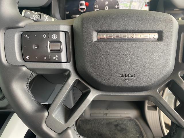 ディフェンダー ９０Ｘ－ダイナミックＨＳＥ　Ｄ３５０　電子制御エアサスペンション　２２インチＡＷ　クリアサイトビューミラー　フロントセンターコンソールクーラーＢＯＸ　コールドクライメートパック　オフロードパック　エクステンデッドブラックエクステリアパック（15枚目）