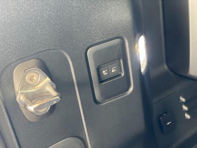 ディフェンダー オクタ　６３５ｐｓ　７５０Ｎ　１オーナー禁煙　マットプロテクティブフィルム（24枚目）