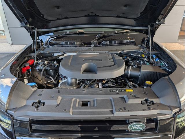 ディフェンダー １１０Ｘ　Ｄ３００　２２インチＡＷ　ＭＥＲＩＤＩＡＮサラウンドシステム　Ｅｘｔｅｎｄｅｄ　Ｂｌａｃｋ　Ｅｘｔｅｒｉｏｒ　Ｐａｃｋ　プライバシーガラス　スライディングパノラミックルーフ　フィックスドサイドステップ（23枚目）