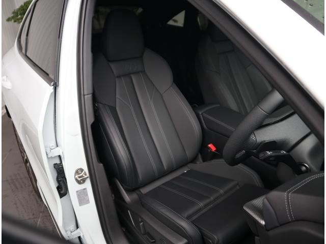 Ｑ５スポーツバック エディションワン　マトリクス　ライティングＰ　テクノロジーＰＲＯ　ブラックＰ　デジタルＯＬＥＤリヤライト　アンビエントＰＲＯ　パッセンジャーＤｉｓｐｌａｙ　電動チルト　ステアリングヒーター　プライバシーガラス　２１ＡＷ（3枚目）