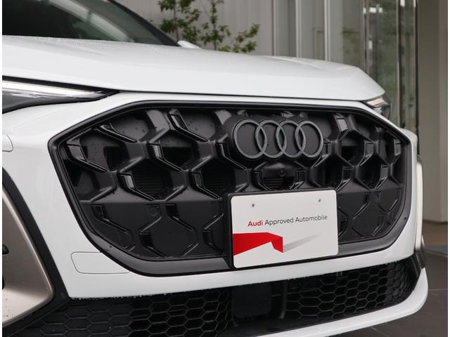 Ｑ５スポーツバック エディションワン　マトリクス　ライティングＰ　テクノロジーＰＲＯ　ブラックＰ　デジタルＯＬＥＤリヤライト　アンビエントＰＲＯ　パッセンジャーＤｉｓｐｌａｙ　電動チルト　ステアリングヒーター　プライバシーガラス　２１ＡＷ（6枚目）