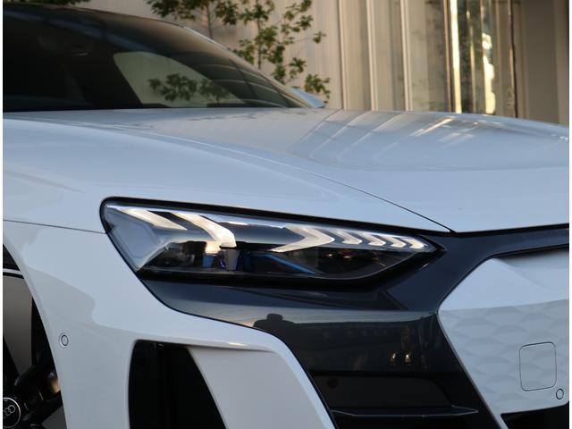 e-トロンGTクワトロ ベースグレード レーザーマトリクス テクノロジーP タングステンカーバイドブレーキ 赤キャリパー レザーシート B&O ワイヤレス e-tronスポーツサウンド 21AW(27枚目)