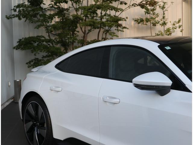 e-トロンGTクワトロ ベースグレード レーザーマトリクス テクノロジーP タングステンカーバイドブレーキ 赤キャリパー レザーシート B&O ワイヤレス e-tronスポーツサウンド 21AW(30枚目)