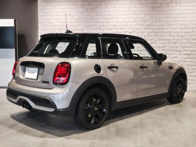 ＭＩＮＩ ＭＩＮＩ