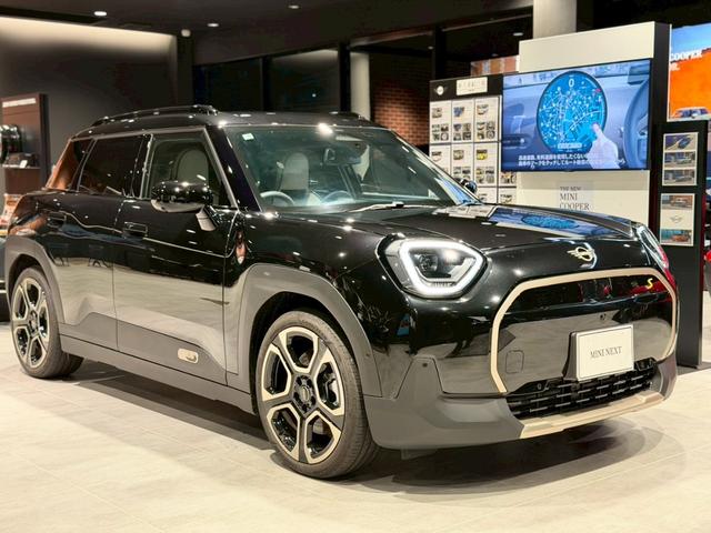 MINI エースマンSE フェイバリット・トリム MPKG 19インチアルミ AppleCarPlay サラウンドビューモニター バックモニター シートヒーター ドライブレコーダー スマートキー Harman/Kardon(9枚目)