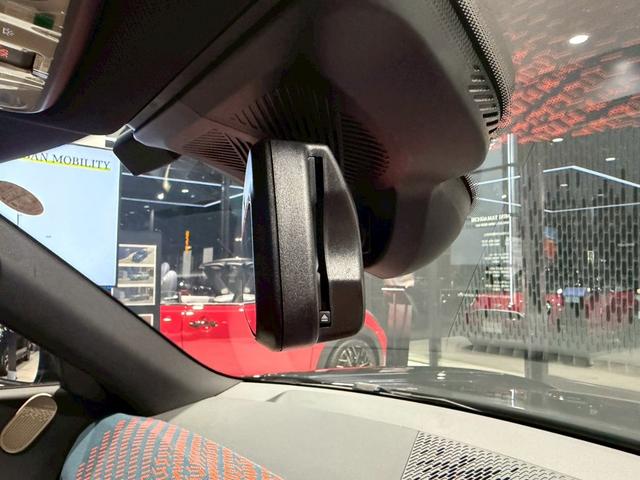 MINI エースマンSE フェイバリット・トリム MPKG 19インチアルミ AppleCarPlay サラウンドビューモニター バックモニター シートヒーター ドライブレコーダー スマートキー Harman/Kardon(21枚目)