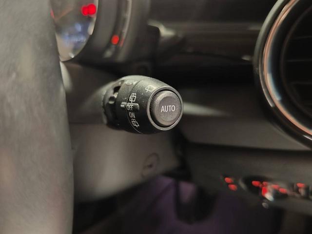 ＭＩＮＩ クーパーＳ　ＭＴ車　純正ナビ　本革シート　ＥＴＣ　ＬＥＤライト　Ｂｌｕｅｔｏｏｔｈ（20枚目）