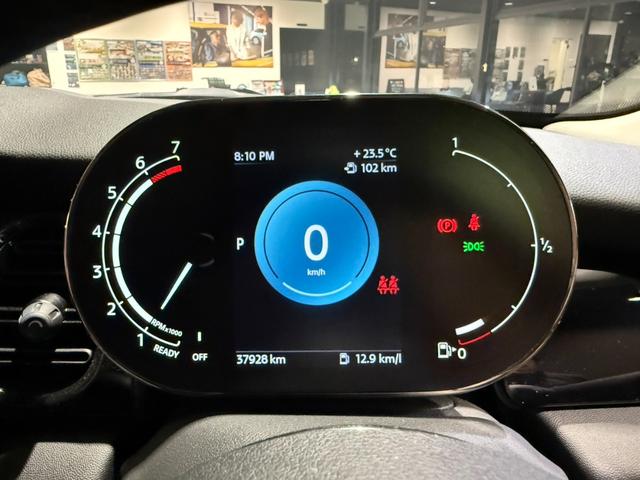 MINI クーパー 後期型・アップルカープレイ・クラシックトリム(9枚目)