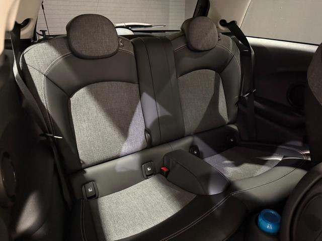 MINI クーパー 後期型・アップルカープレイ・クラシックトリム(13枚目)